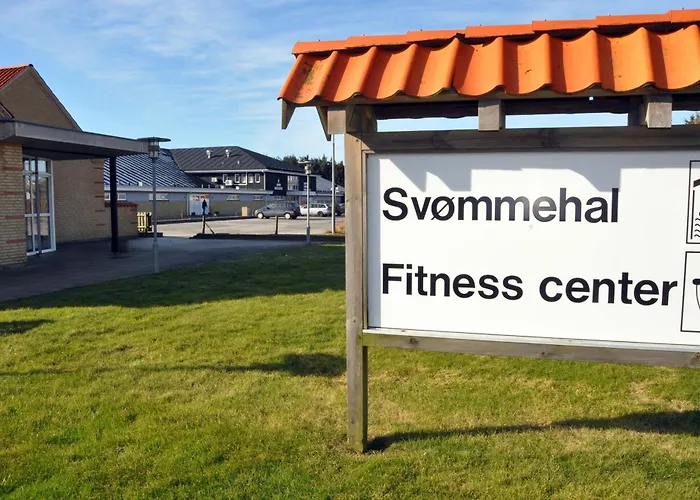 Lokken Hostel * Лёккен