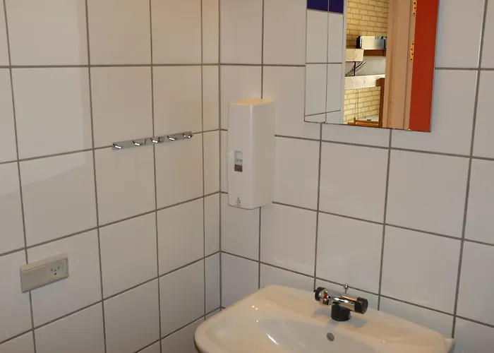 Lokken Hostel Лёккен