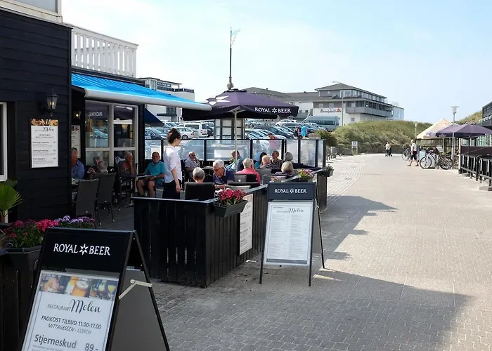 Lokken Hostel ホステル *