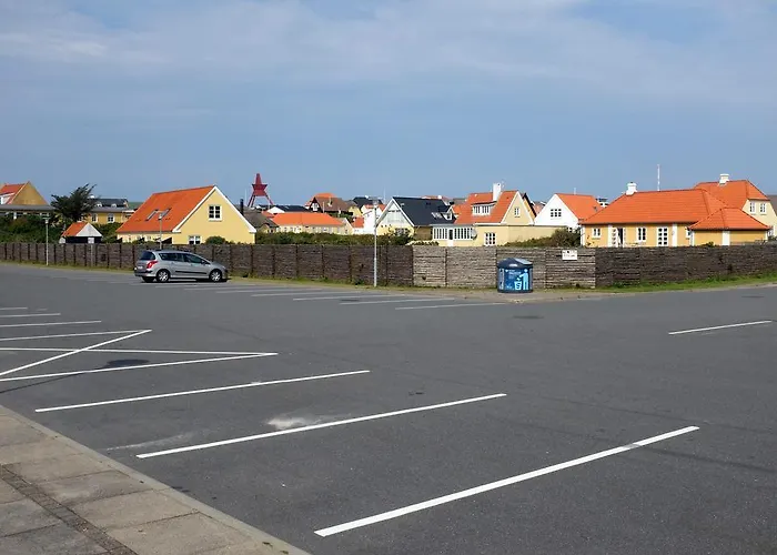 Vandrarhem Lokken Hostel *